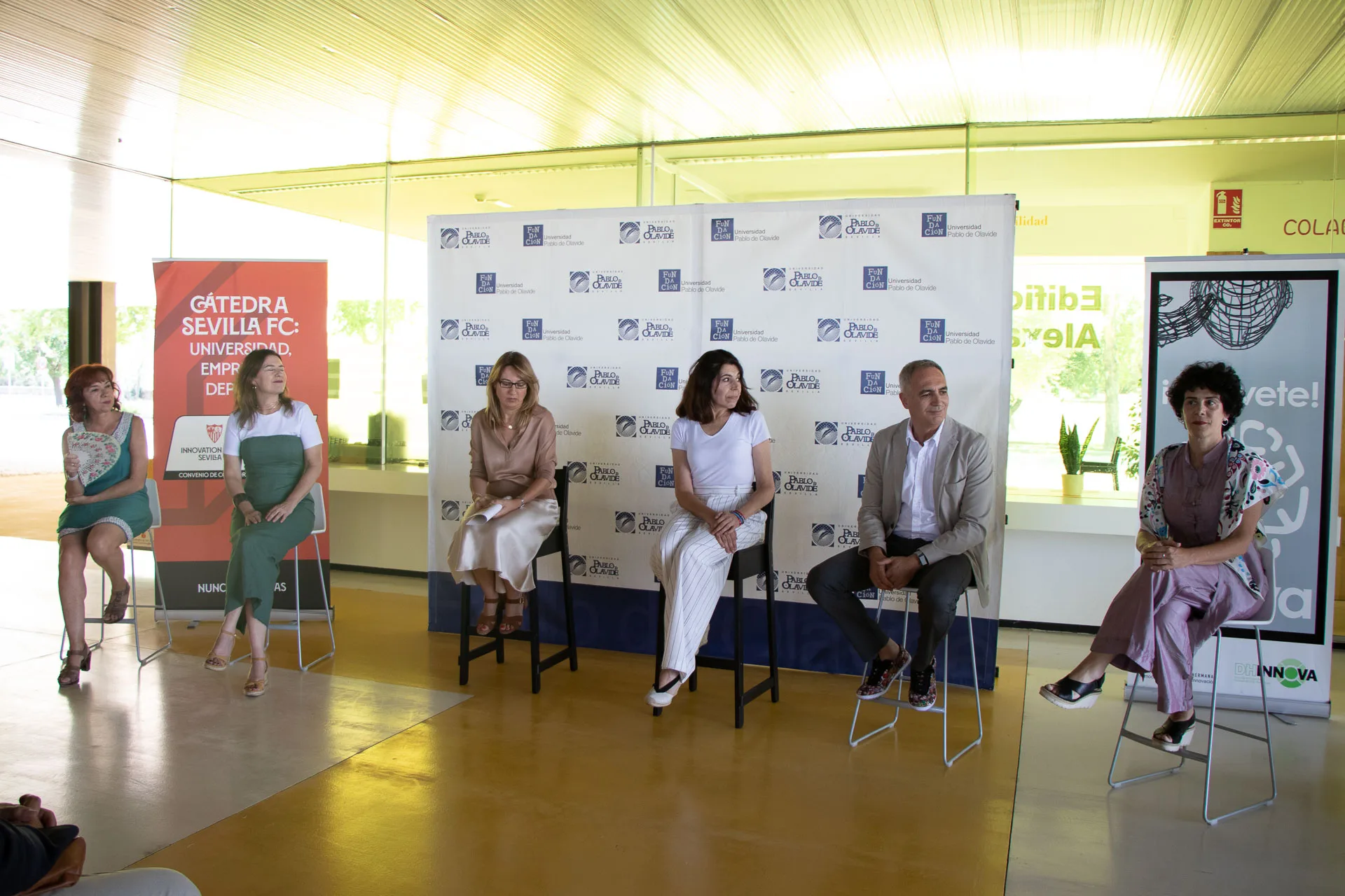 The Sevilla FC Innovation Center sponsors two entrepreneurship competitions at the UPO
