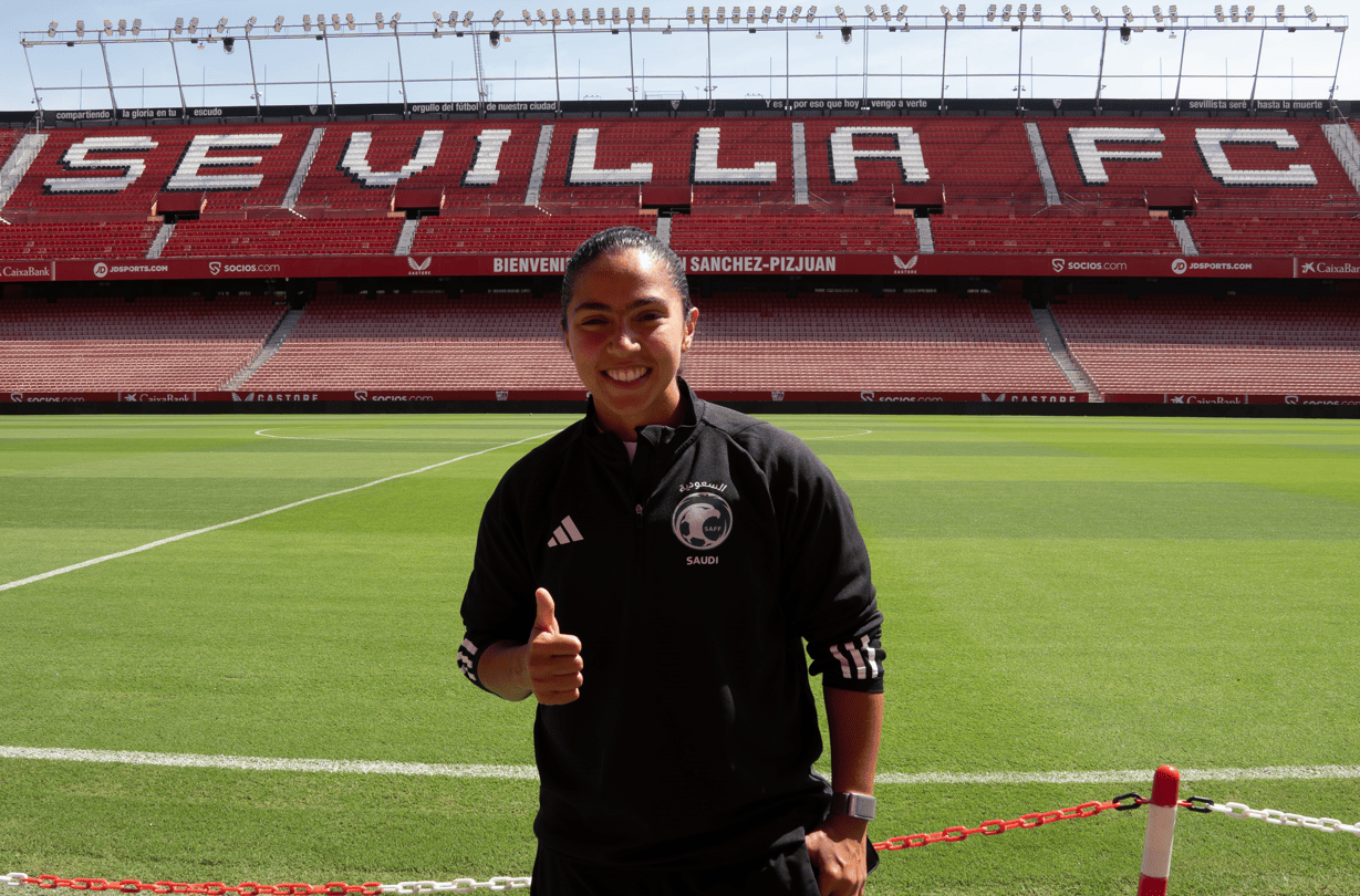 El Sevilla FC firma un convenio de colaboración con el Programa Future Falcons