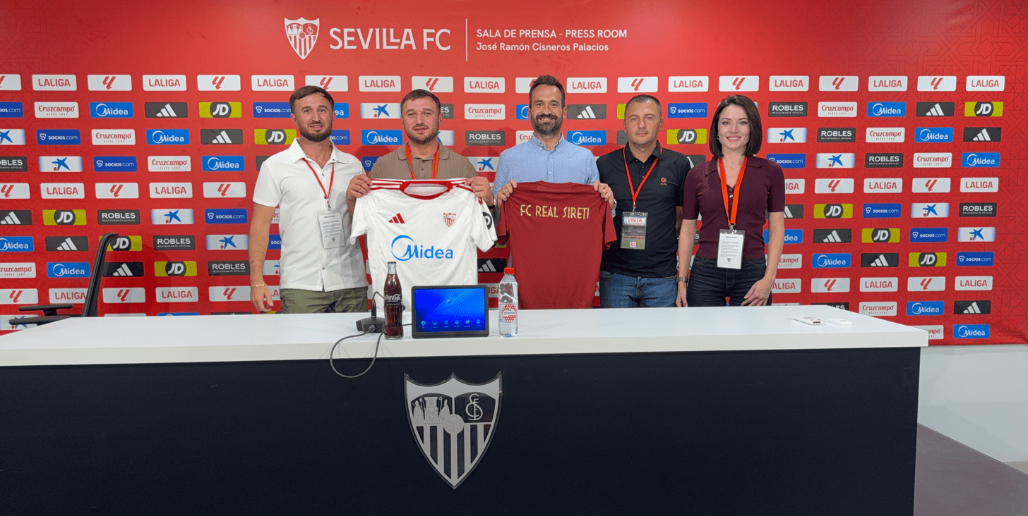 Sevilla FC and FC Real Sireti hold a working meeting