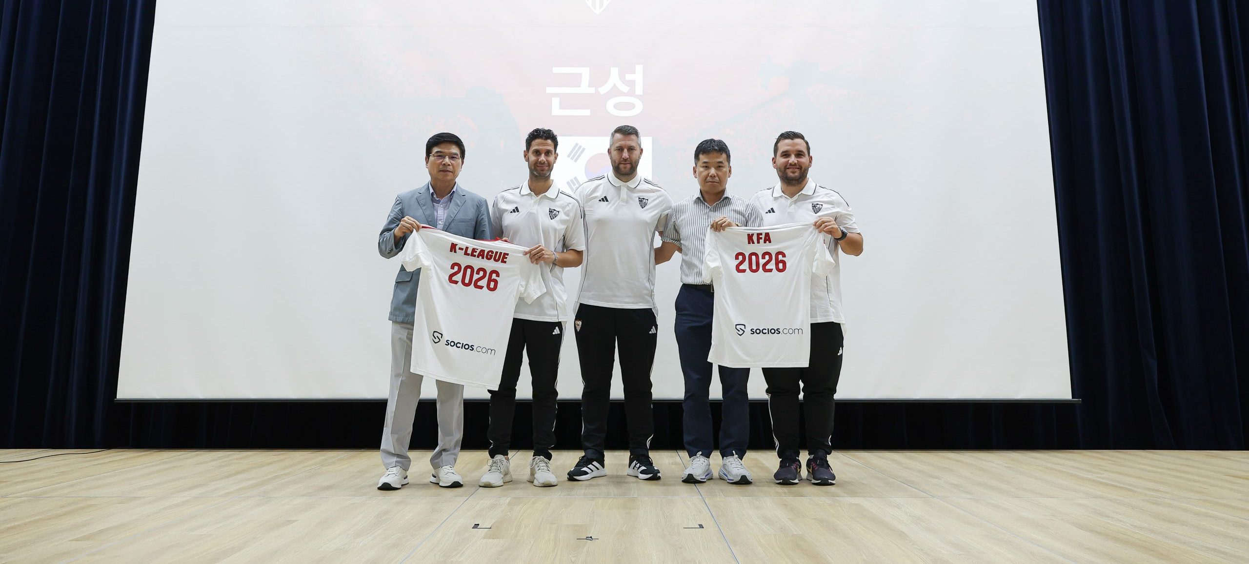 El Sevilla FC Innovation Center lleva su metodología de análisis y datos a Corea del Sur